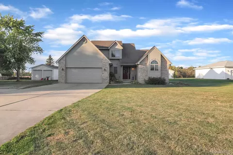 7255 E Atherton Rd, Davison, MI 48423