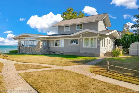 4488 Gratiot Ave, Port Huron, MI 48060