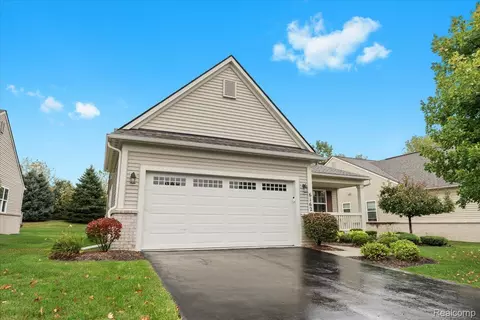 6162 Timberstone Way, Villageofclarkstoncity_oakland, MI 48346
