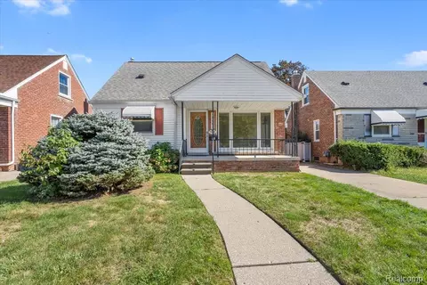 10061 Ruth Ave, Allen Park, MI 48101