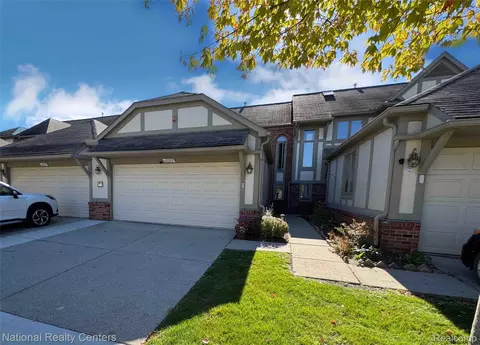 42285 Saratoga Cir, Canton, MI 48187