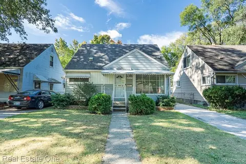 18217 Five Points St, Redford, MI 48240