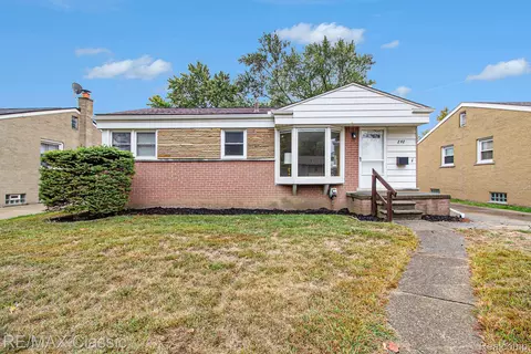 242 E Parker Ave, Madison Heights, MI 48071