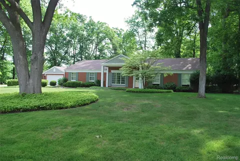 1512 Rulane Dr, Mayfield, MI 48446