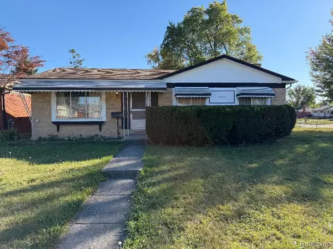 12312 Cabot Dr, Sterling Heights, MI 48312