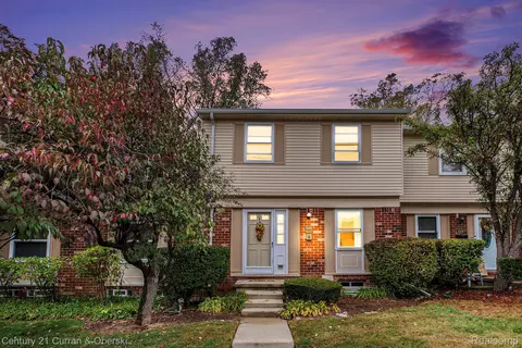 5840 Northfield Pkwy, Troy, MI 48098