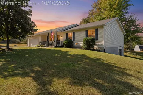5174 Weller Rd, Iosco, MI 48137