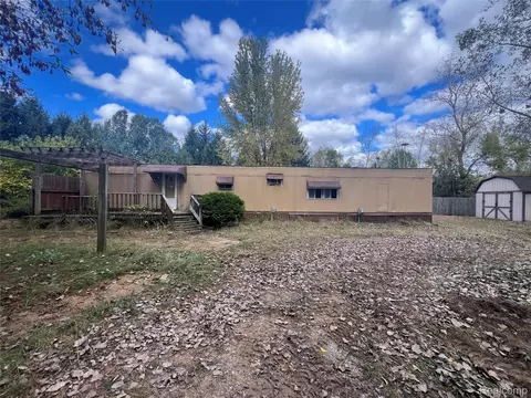 2988 W Snover Rd, Mayville, MI 48744