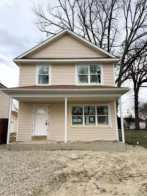 27824 Groveland St, Madison Heights, MI 48071