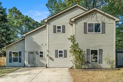 1400 Orchard St, White Lake, MI 48386