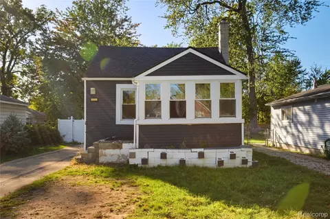 12606 Weddel St, Taylor, MI 48180