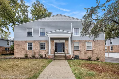 509 E University Dr #508, Rochester, MI 48307