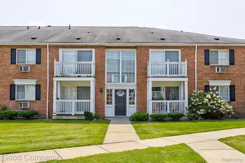 2420 Parmenter Blvd #101, Royal Oak, MI 48073