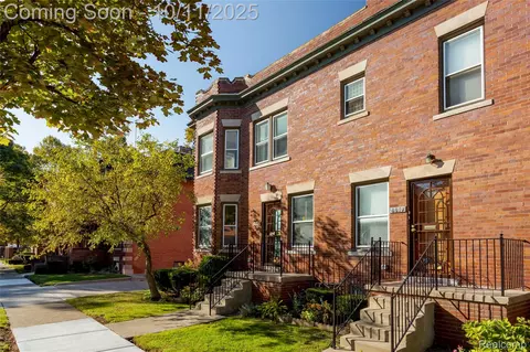 8043 3rd St, Detroit, MI 48202