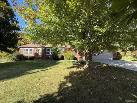 9302 W Arbela Rd W, Arbela, MI 48746