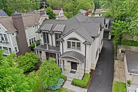 1897 Norfolk St, Birmingham, MI 48009