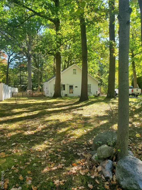 4552 Van Atta Rd, Meridian, MI 48864