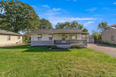 6155 Cordell St, Romulus, MI 48174
