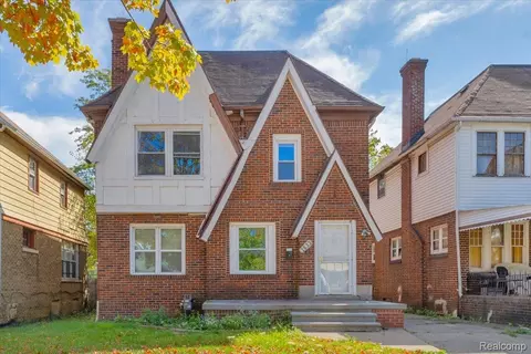 2633 Burlingame St, Detroit, MI 48206
