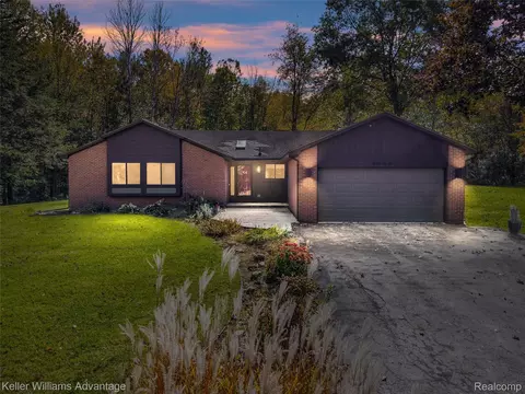 5480 Lyngre Dr, Oceola, MI 48843