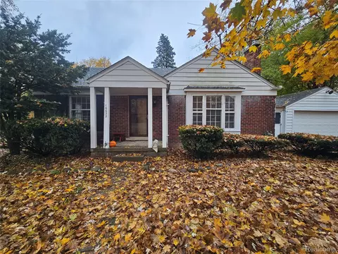 16632 Norborne, Redford, MI 48240
