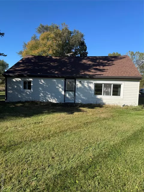 3762 Pratt Rd, Metamora, MI 48455