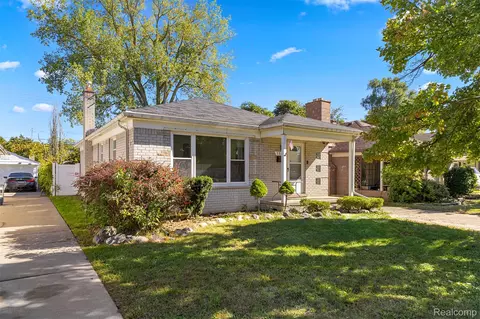 7316 Drexel St, Dearborn Heights, MI 48127