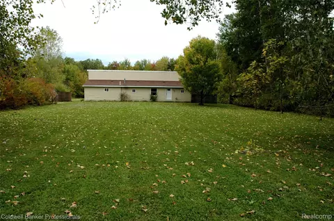 5730 Van Dyke Rd, Evergreen, MI 48726