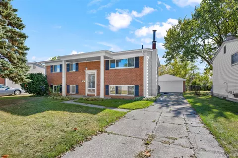 2268 Serra Dr, Sterling Heights, MI 48310