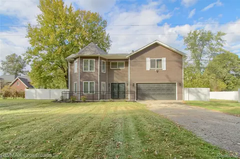 43216 N Bemis Rd E, Van Buren, MI 48111