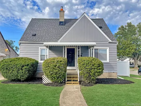 14706 Eureka Rd, Southgate, MI 48195