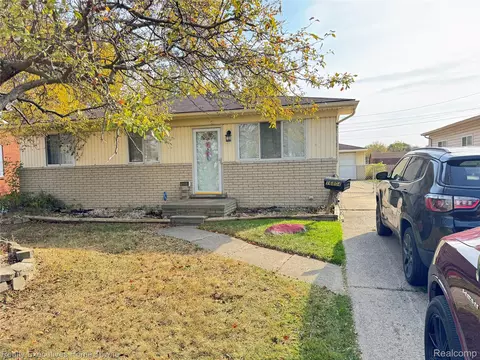 16804 E 12 Mile Rd E, Roseville, MI 48066
