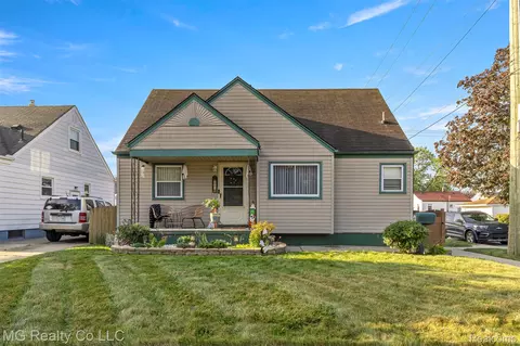 485 Garfield Ave, Lincoln Park, MI 48146