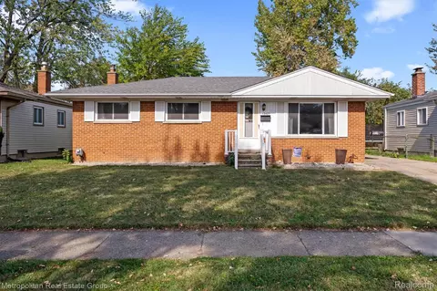 13425 Charlotte Ave, Warren, MI 48089