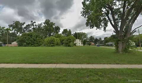 28222 Carlysle St, Inkster, MI 48141