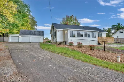 152 S Mapleleaf Road S Mapleleaf Rd, Lapeer, MI 48446