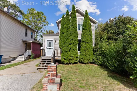 35718 Main St, Wayne, MI 48184 photo 1