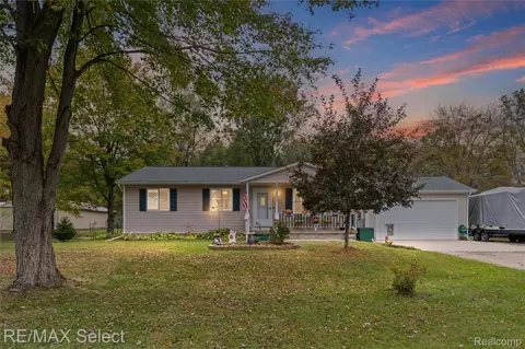9157 Duffield Rd, Montrose, MI 48457
