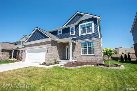 49466 Nicholette, Utica, MI 48317