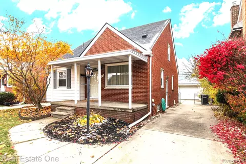 15579 Keppen Ave, Allen Park, MI 48101