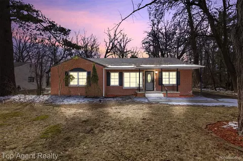 21251 8 12 Mile Rd, Southfield, MI 48075
