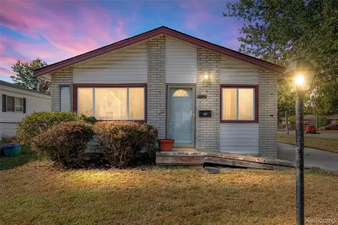 162 Barbara St, Mount Clemens, MI 48043