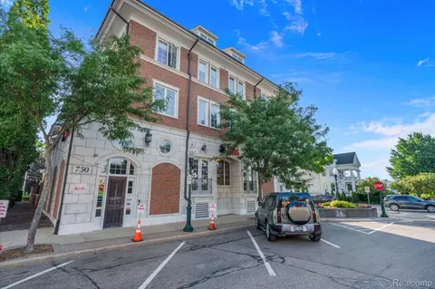 730 Penniman Ave #205, Plymouth, MI 48170
