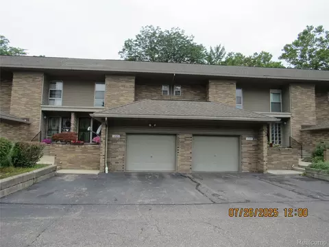 1226 Saint Aubin Pl, Detroit, MI 48207