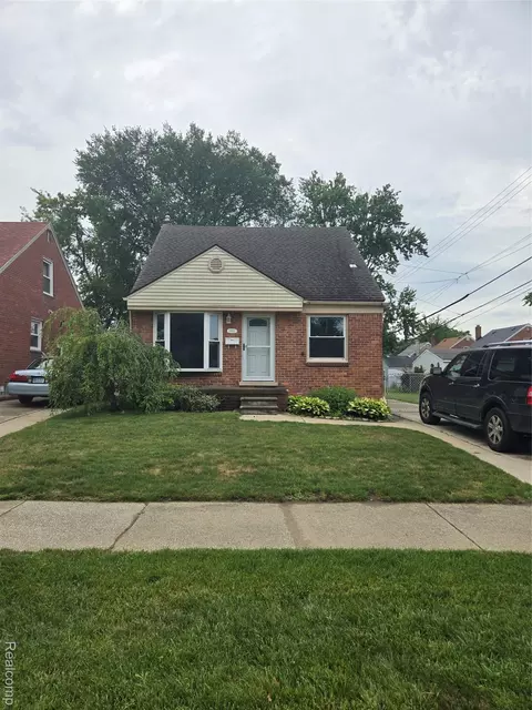 24917 Penn St, Dearborn, MI 48124