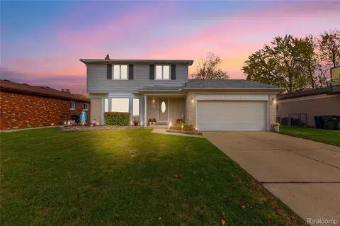 38172 Yonkers Dr, Sterling Heights, MI 48310