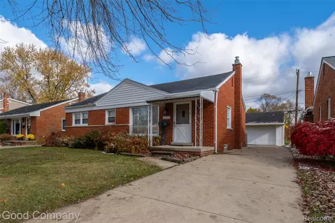 12074 Columbia St, Redford, MI 48239