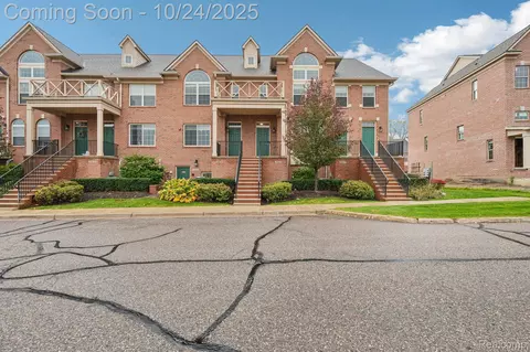 39675 Springwater, Northville, MI 48168