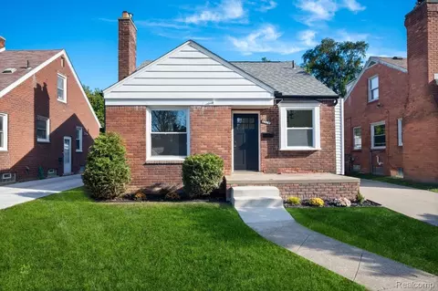 14643 Lydia Ave, Eastpointe, MI 48021