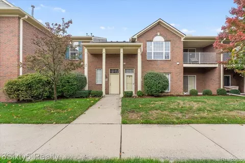 539 Mulberry St #59, Wyandotte, MI 48192